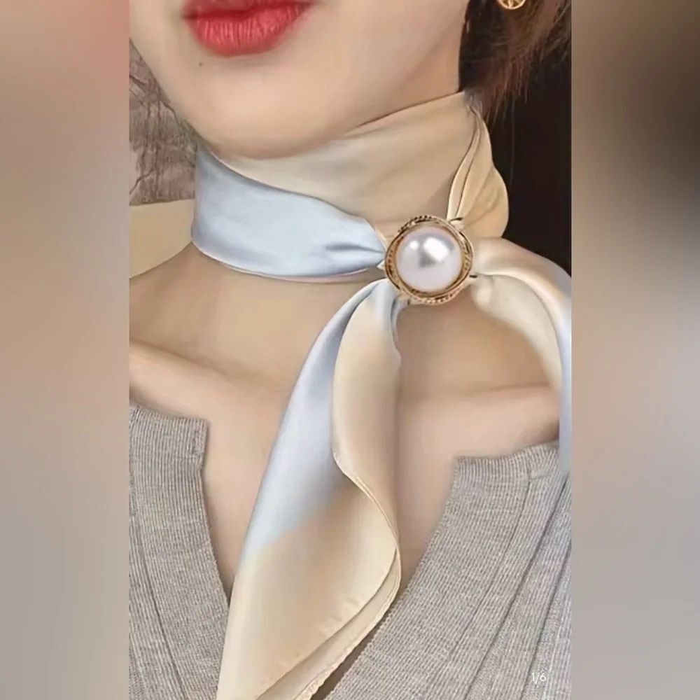 New! 1-pc in Small Rose Gold-tone Designer-Style *Round Pearl* Scarf Ring
